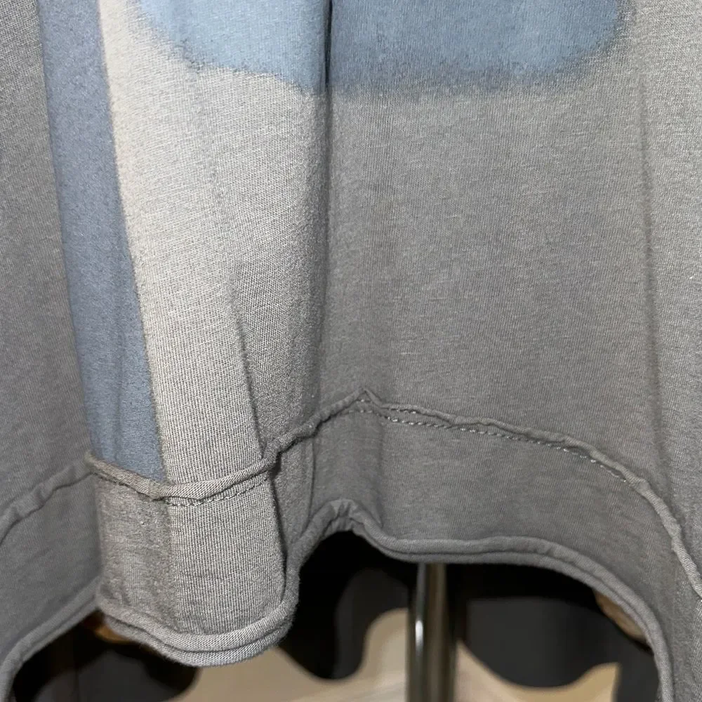 LUUKAA Green Top w/ Graphic Design Size 18 - Picture 6 of 11